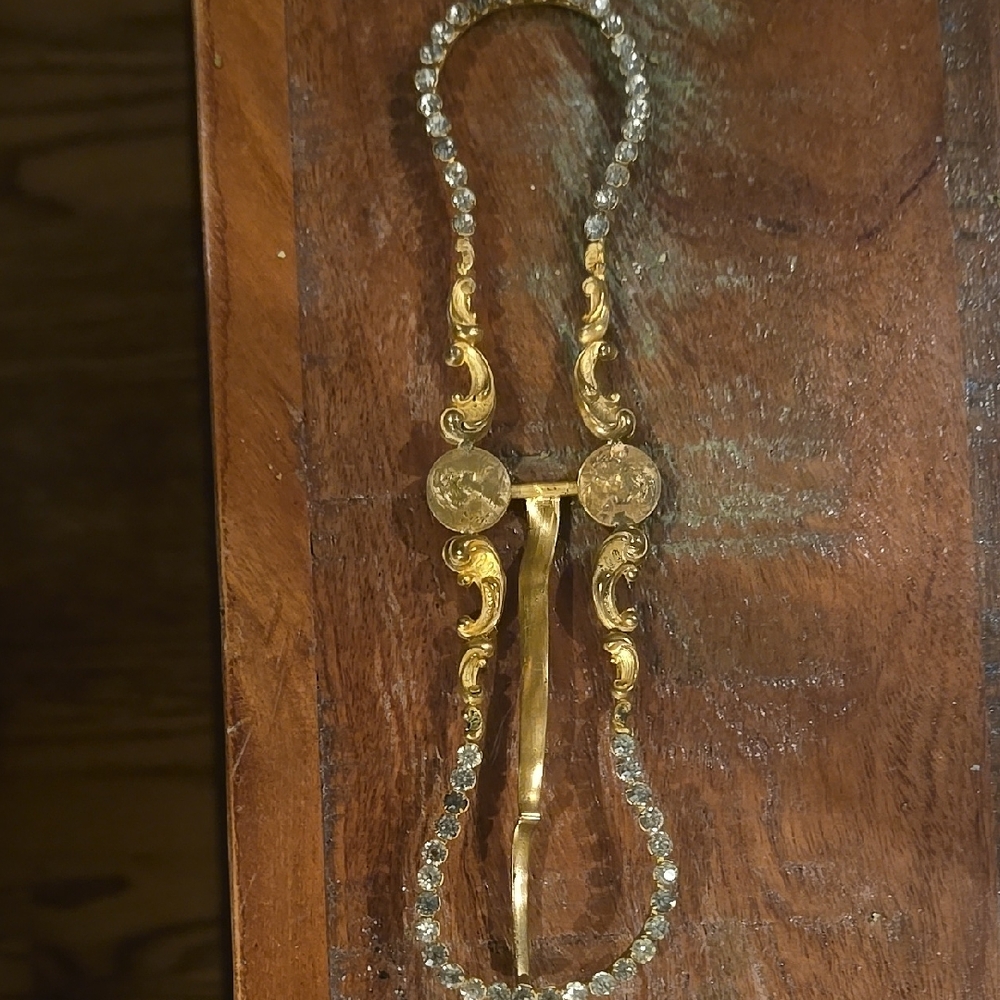 Antique Ornate Brass Purse Frame with Rhinestones & Classical Cameos – Victoria